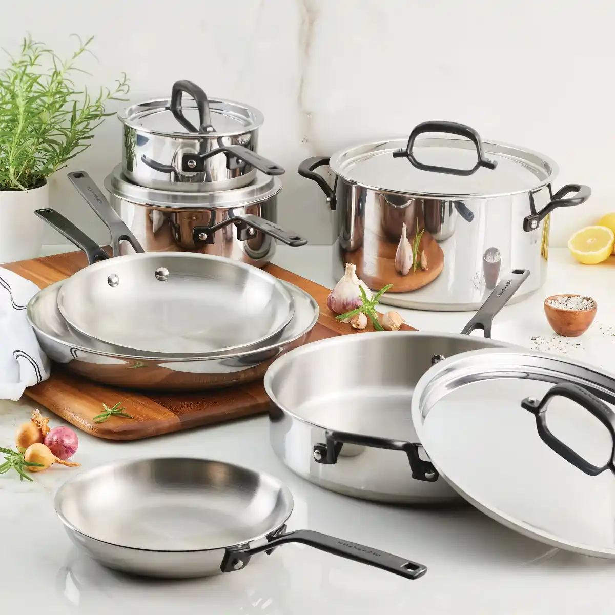 stainless steel cookware